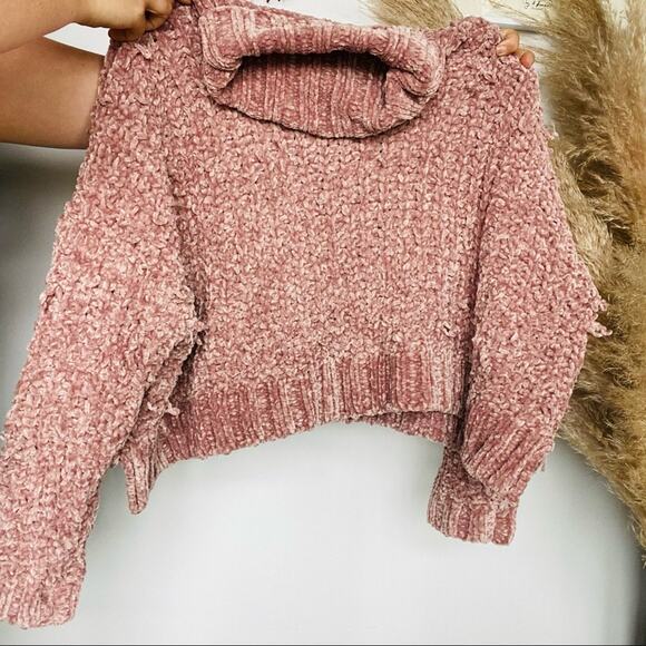 DOLLS KILL POL Blush Pink Rose Chunky Oversized Turtleneck Crop Pullover Sweater - Picture 8 of 8